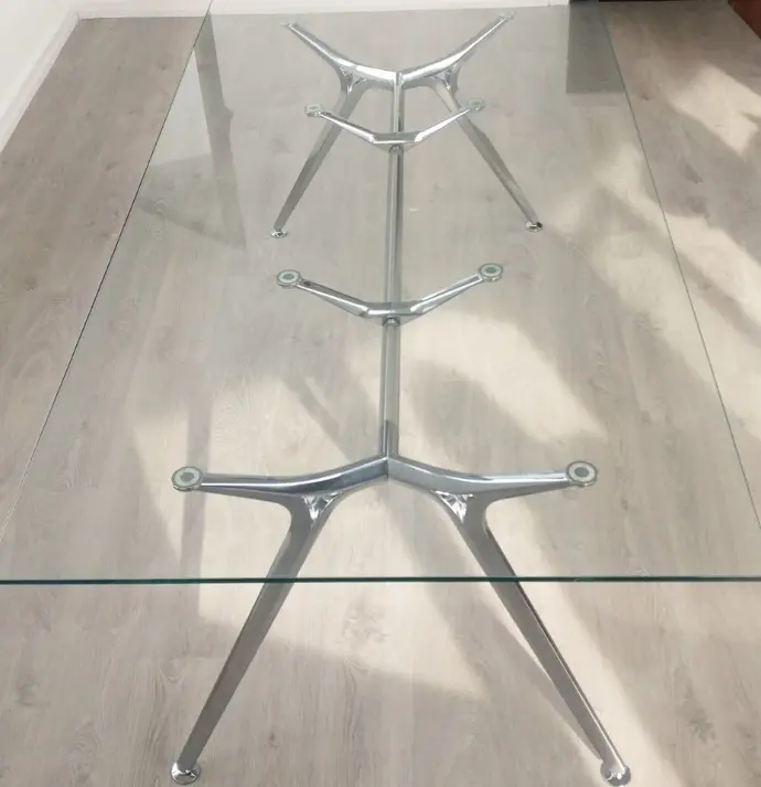 Mesa Arkitek con superficie de cristal Mesa Arkitek con superficie de cristal