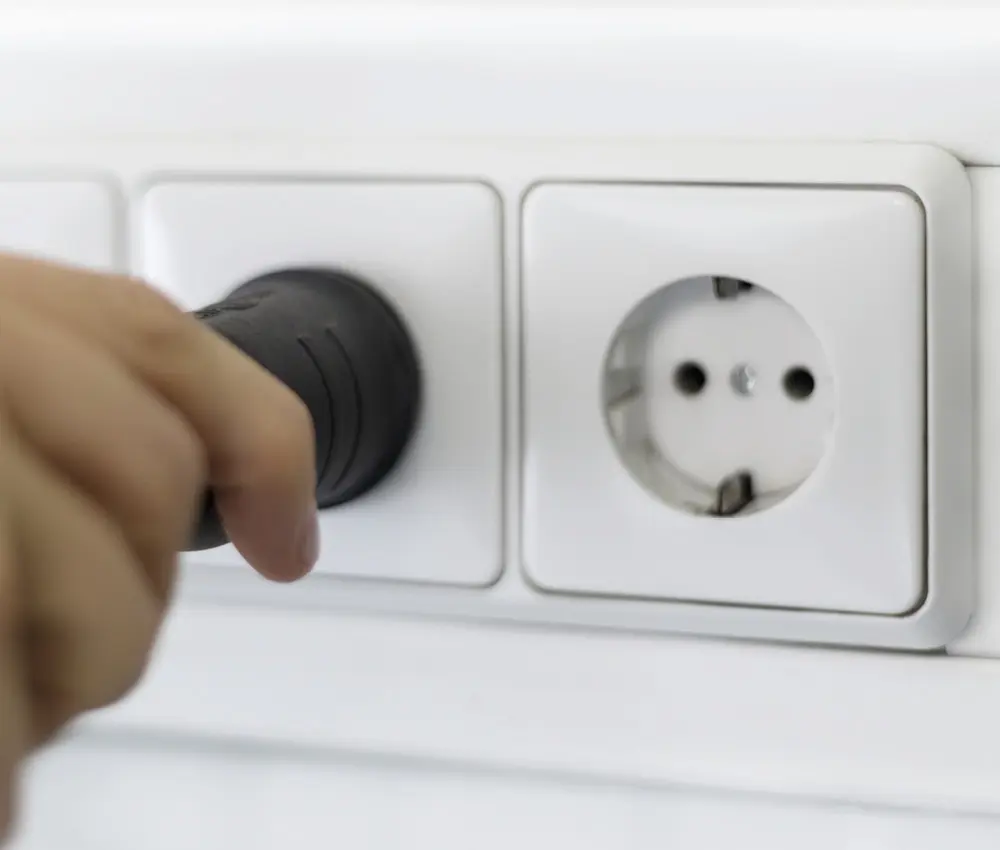 Alimentación eléctrica monofásica de la HSM HDS 150 Conexión del enchufe a una toma eléctrica monofásica