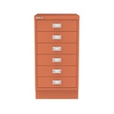 Oficina con archivador multigavetas Bisley 112 en color coral
