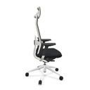 Silla de oficina TNK Flex con respaldo y asiento tapizados en tela negra y base de aluminio blanco