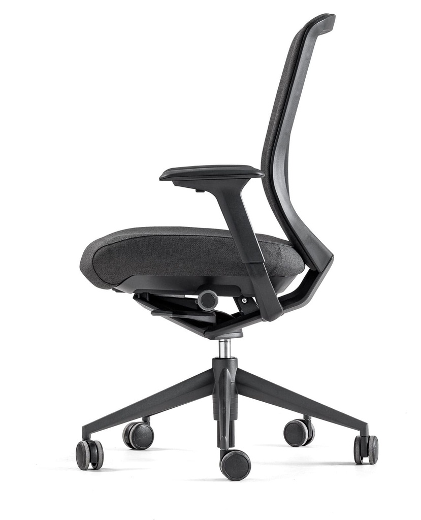 Silla TNK 20 con respaldo y asiento tapizados en negro