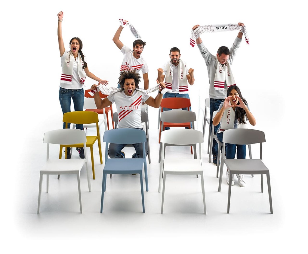 Imagen promocional de sillas Wing en varios colores