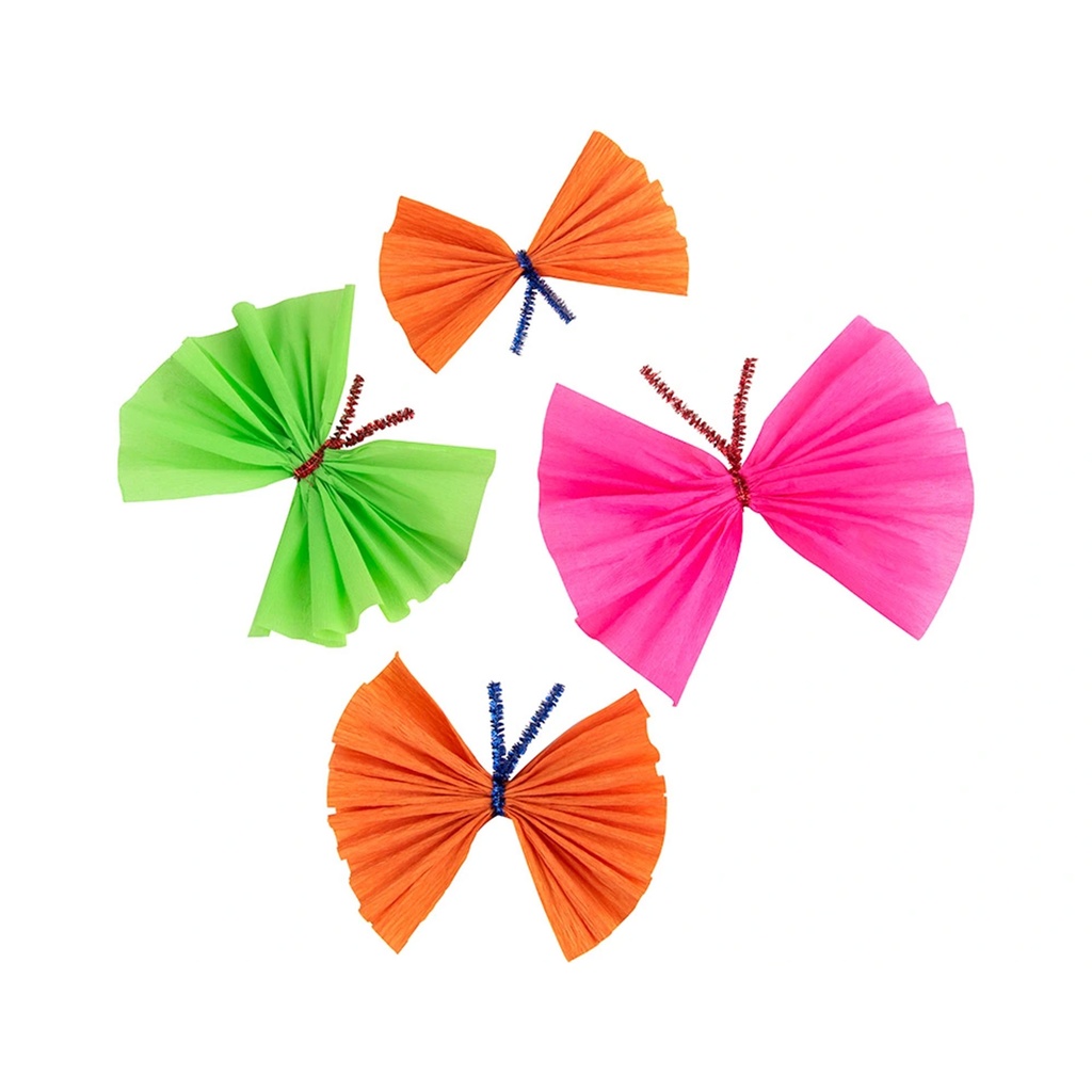 Mariposas hechas con papel crespón de colores 315 x 240 mm