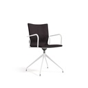 Silla Ikara con base giratoria autoretorno y carcasa de madera con frontal tapizado en negro