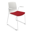 Silla Noom 50 con base patín y asiento tapizado